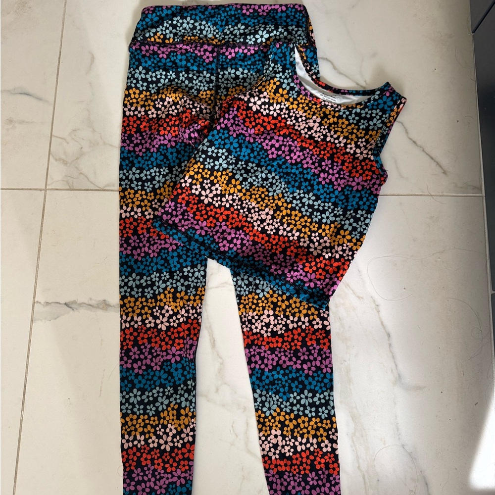 Hanna Andersson Girls' MadeToStretch Activewear Rainbow Floral Leggings Set 12